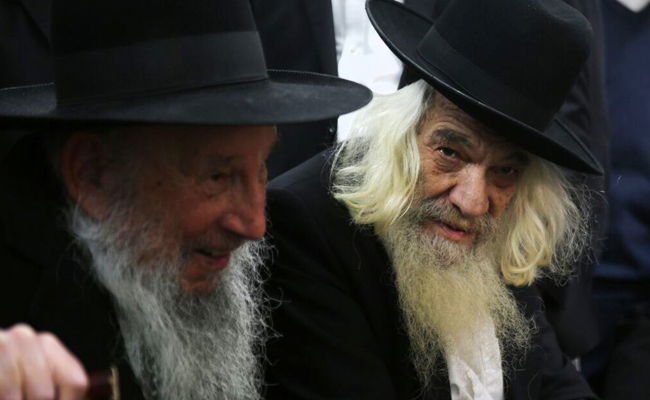 רבנים ואדמו"רים ניחמו את משפחת אוירבך