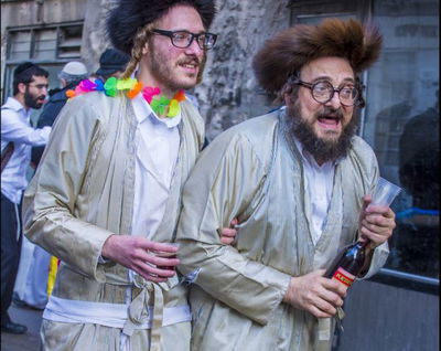 שתייה בפורים. אילוסטרציה