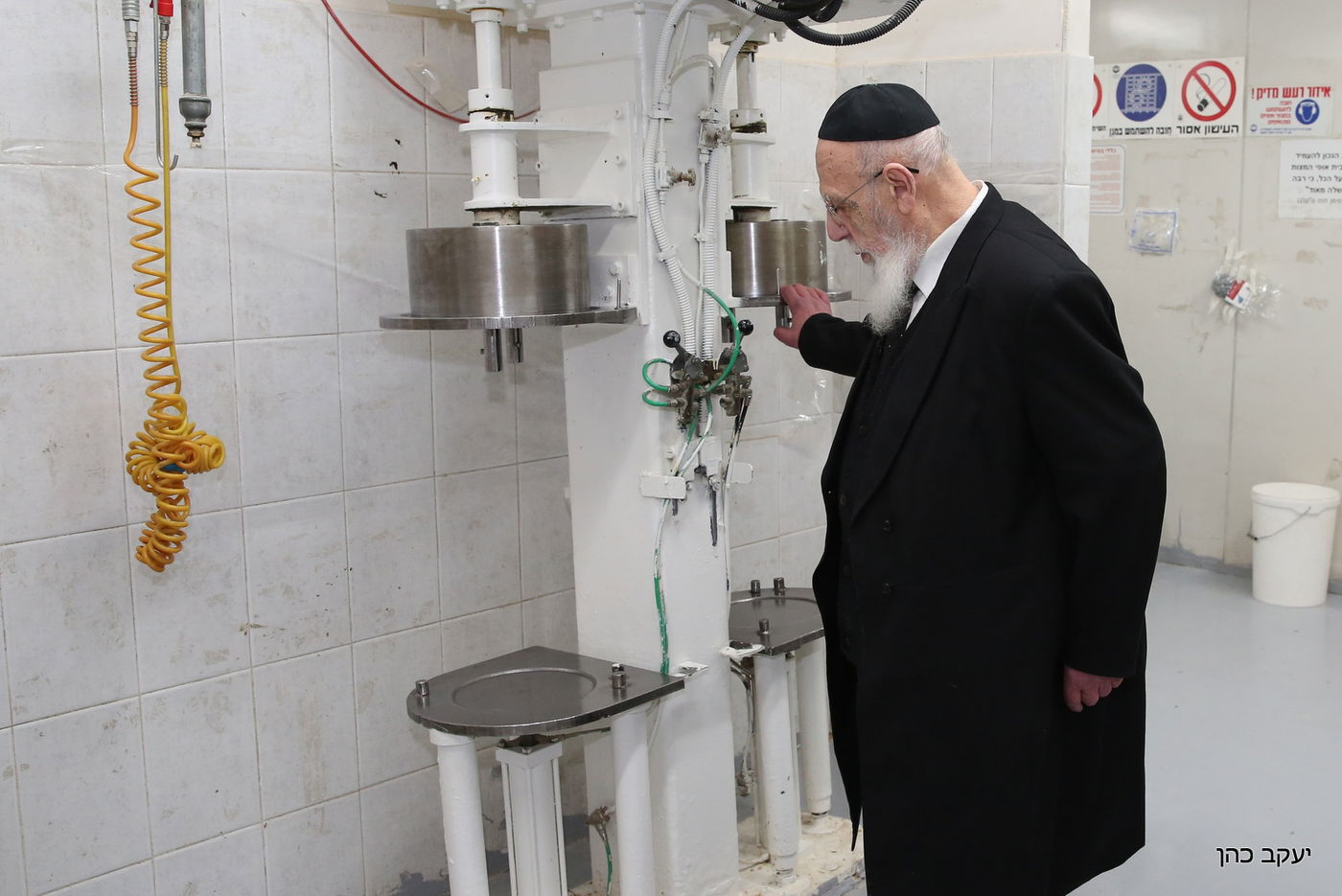 ערב הנסיעה למקסיקו: נשיא המועצת אפה מצות