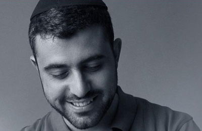 בתוך השטח האפור של ישי ריבו • ביקורת