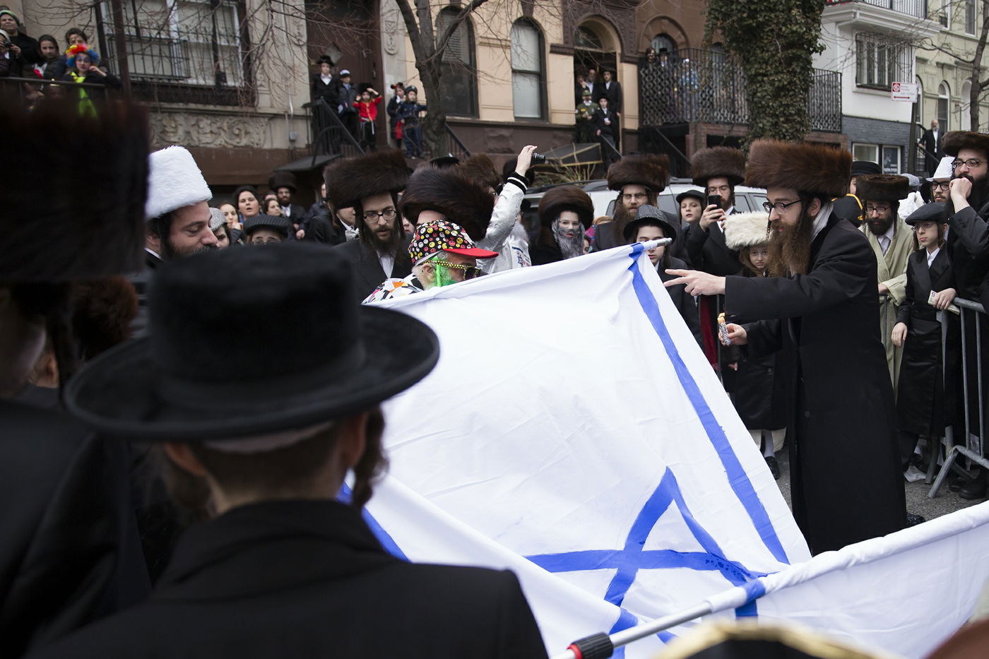 חגיגת פורים בויליאמסבורג: שריפת דגל ישראל