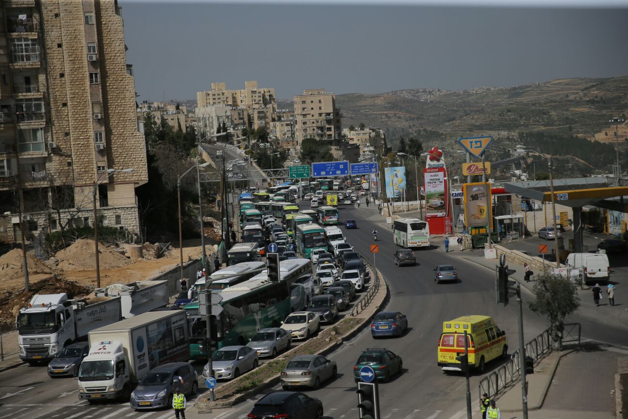 ירושלים נצורה: פקקי ענק ונהגים מתוסכלים