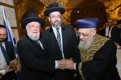 הגר"י יוסף, הגר"ד לאו ואביו הגר"י מאיר לאו