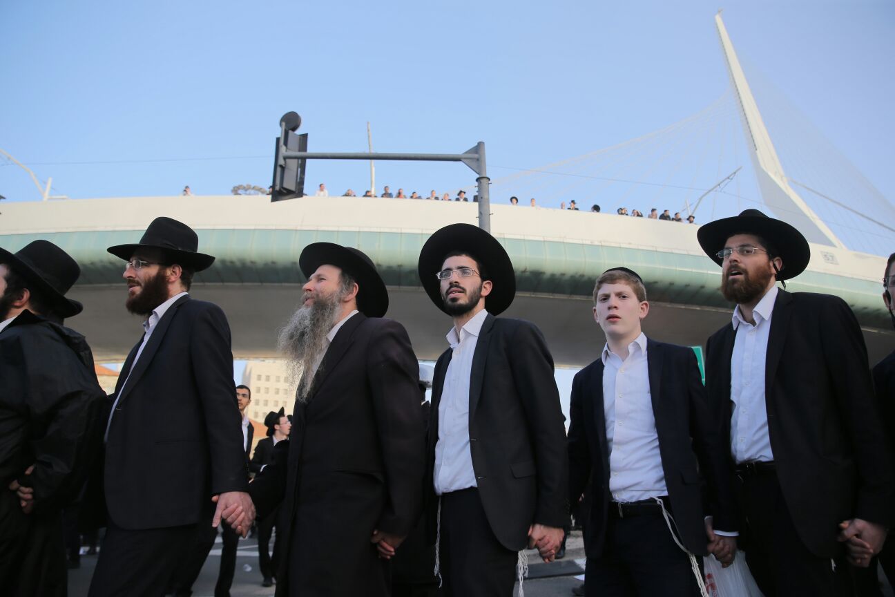 מפגיני 'הפלג' חסמו את ירושלים; המשטרה פינתה בכוח