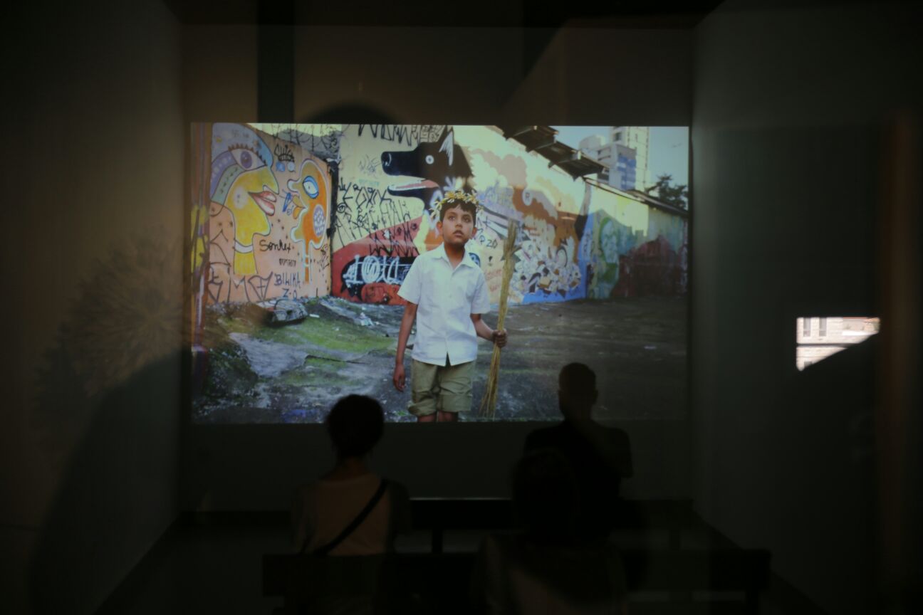 המוזיאון מציג: תערוכת "לא תעשה לך" • צפו