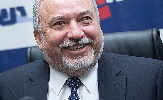 שר הביטחון אביגדור ליברמן