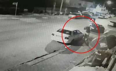 קטין בן 16  שבר מראות כלי רכב חונים • צפו