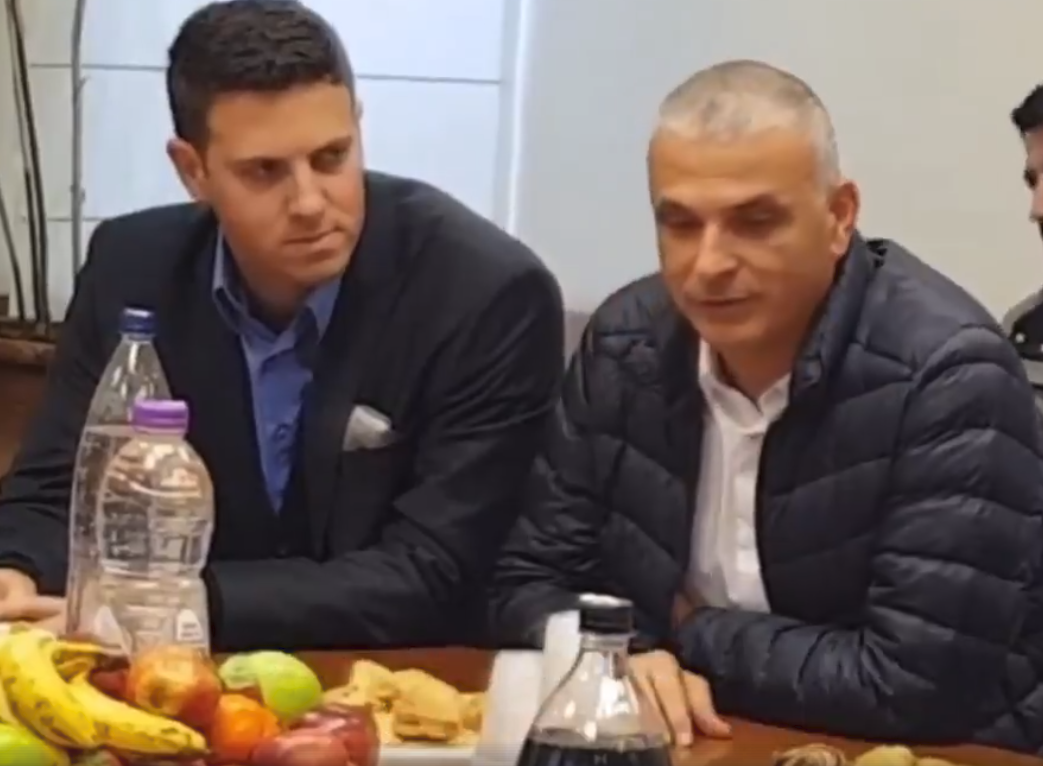 כחלון ועציוני. ארכיון