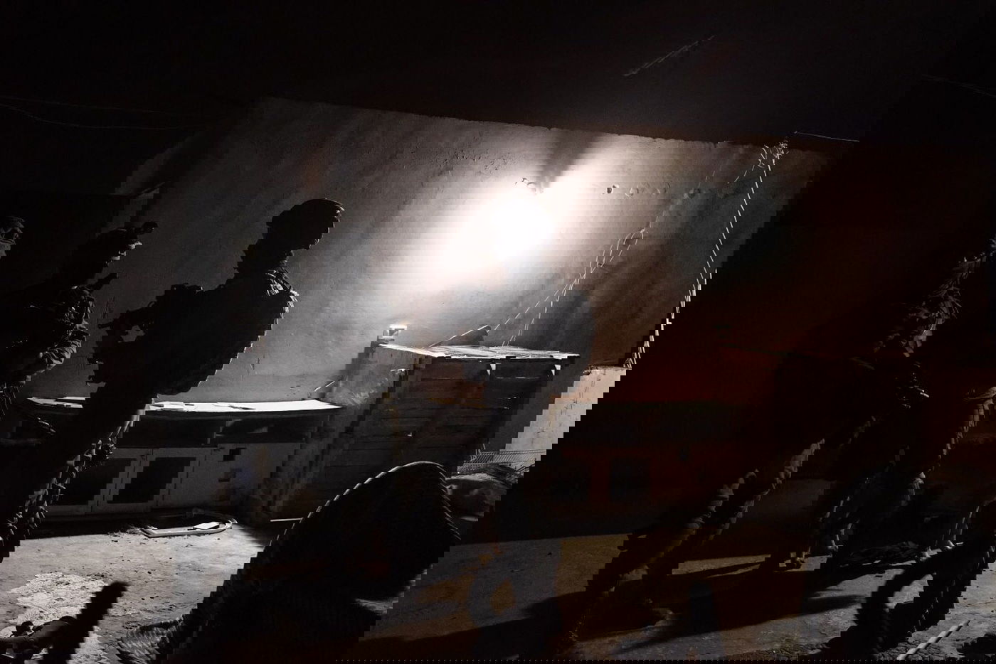 כוחות צה"ל פועלים בכפרו של המחבל • צפו