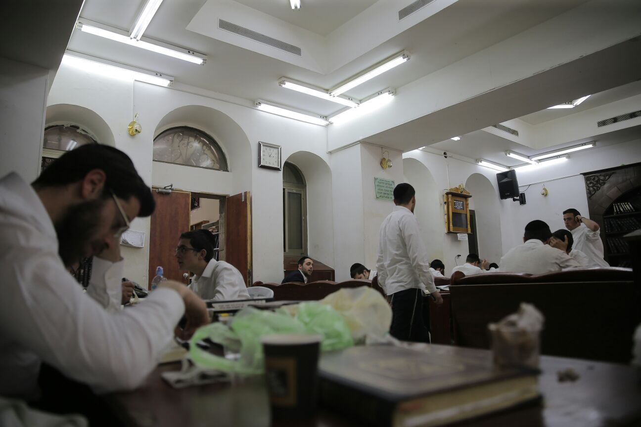 בישיבת רש"י אין "בין הזמנים" • צפו בתיעוד