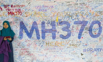 כיתוב במלזיה עם מספר הטיסה שנעלמה