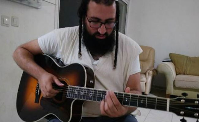 אסרף והגיטרה שהושבה