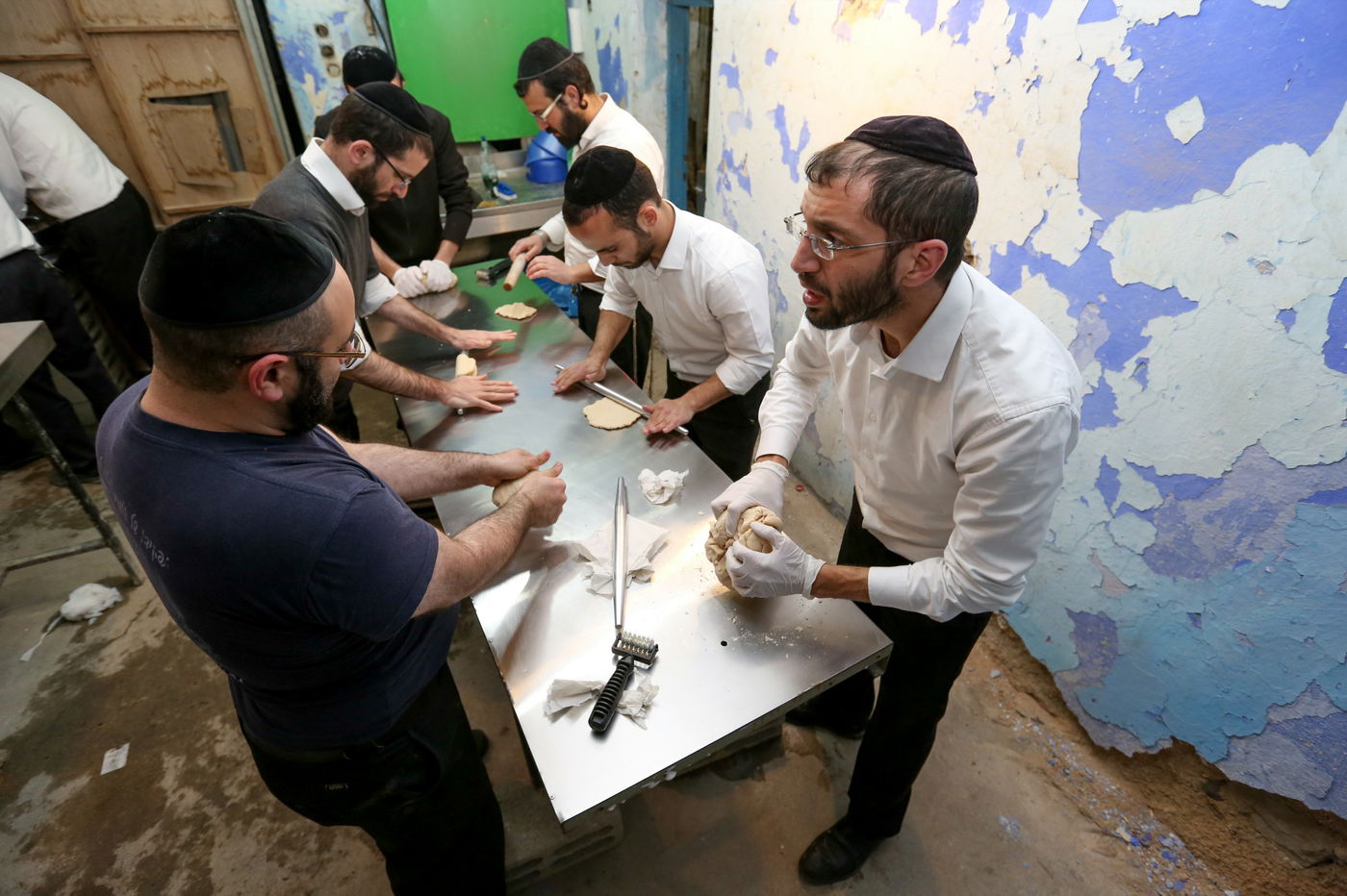 גלריה מרהיבה: כך מכינים מצות בצפת