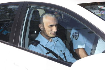 החוקרים, בכניסה למעון ראש הממשלה