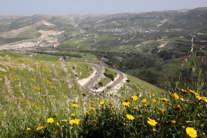 נהר הירמוך והצד הירדני בתצפית מהגולן