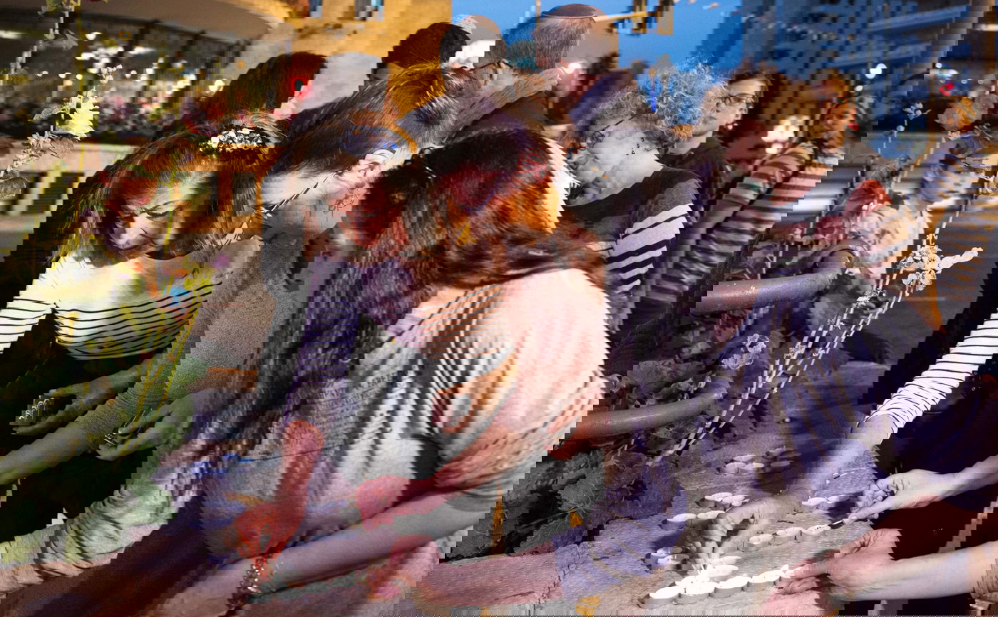 גם בכיכר פריז בירושלים נערכה עצרת הזדהות