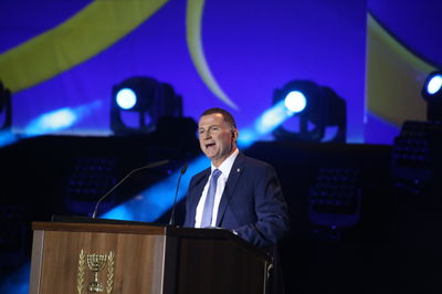 יולי אדלשטיין