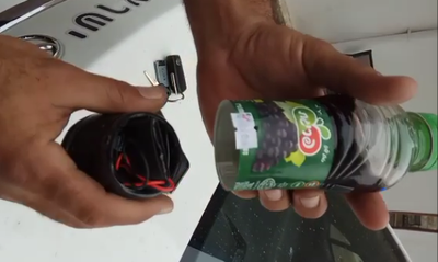 הבקבוק - והמצלמה