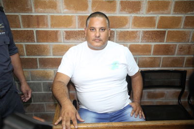 אלון חסן, ארכיון