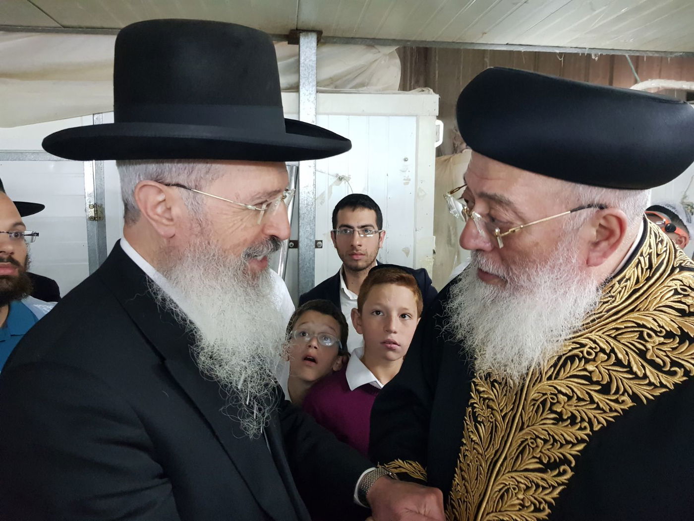 לאחר חצות: הראשונים לציון באפיית מצות