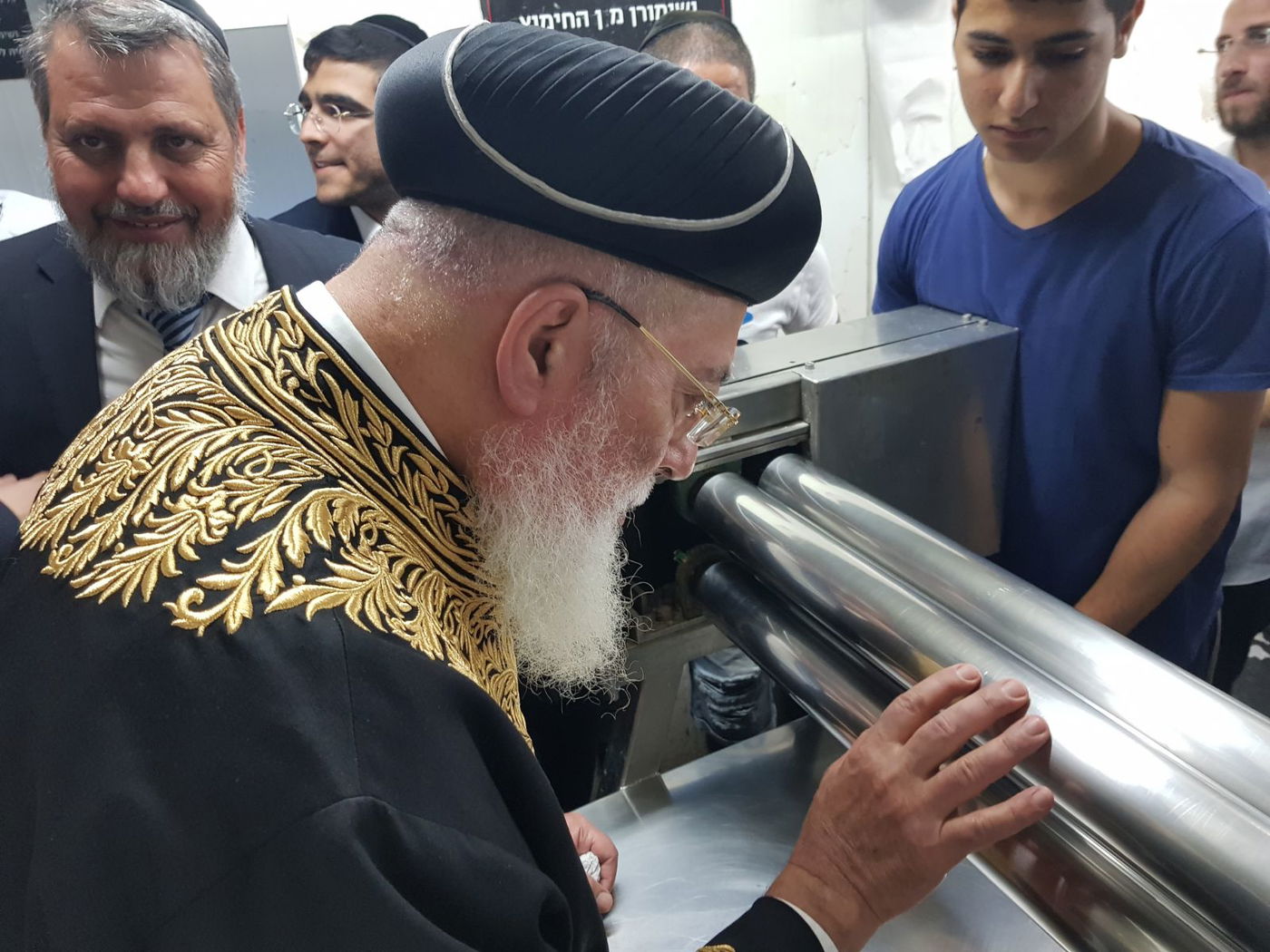 לאחר חצות: הראשונים לציון באפיית מצות