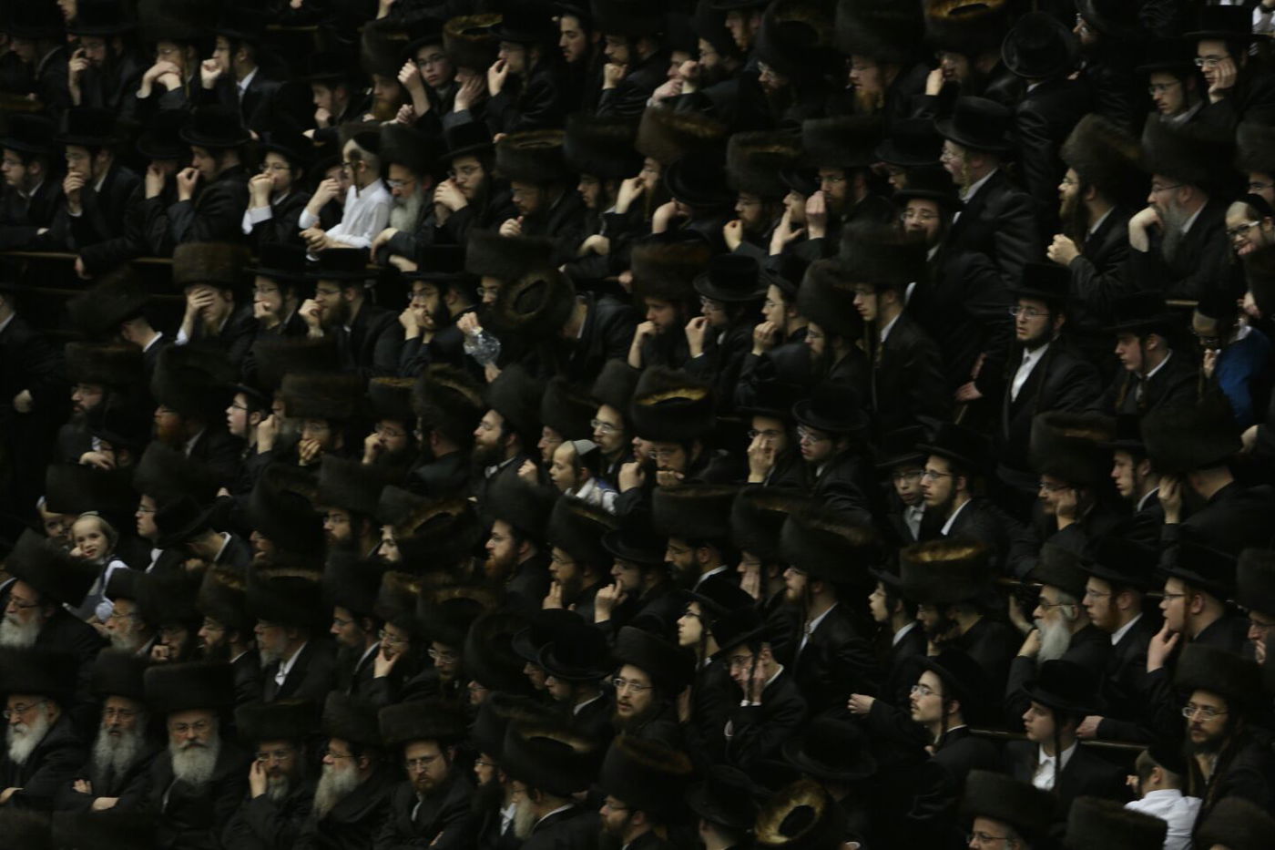 תיעוד: 'אסתר טיש' בחצר חסידות בעלזא