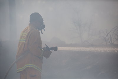 חוסר זהירות של המטיילים שרפה רכב כליל