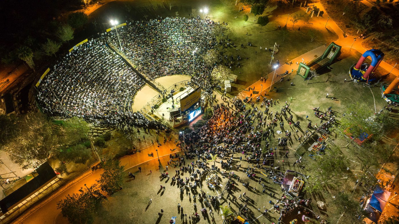 מהאוויר: כך חוגגים פסח בעיר אלעד • צפו