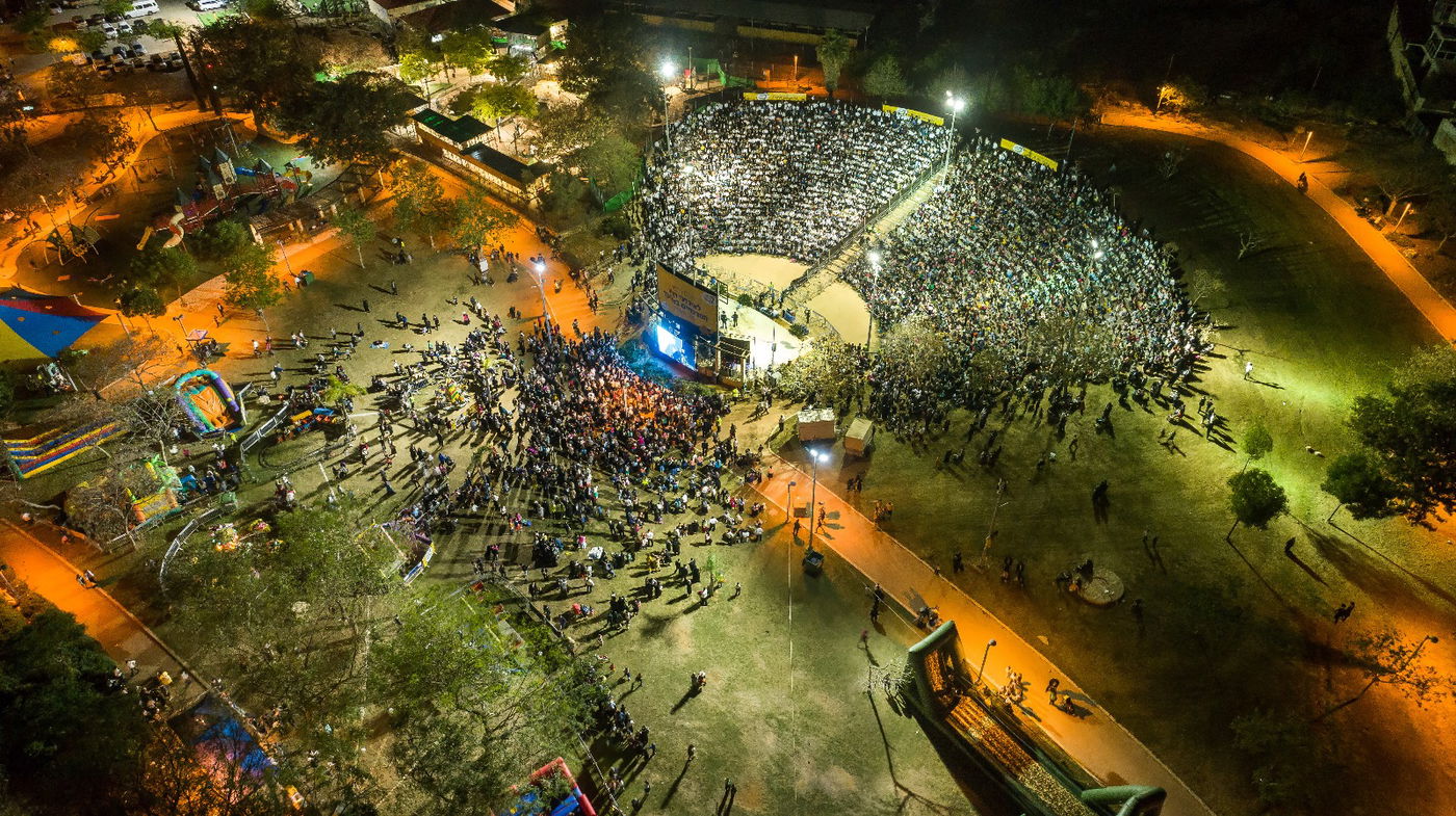 מהאוויר: כך חוגגים פסח בעיר אלעד • צפו