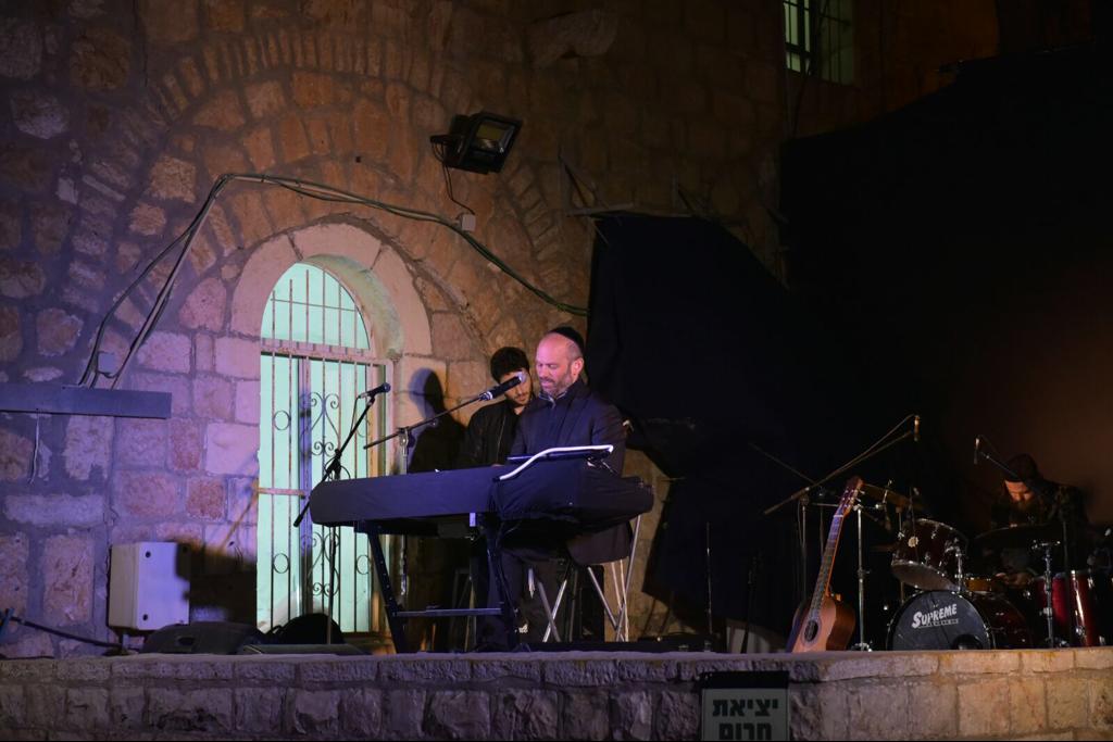 הרב עדס לרזאל: מחזק אותך על שמירת העיניים