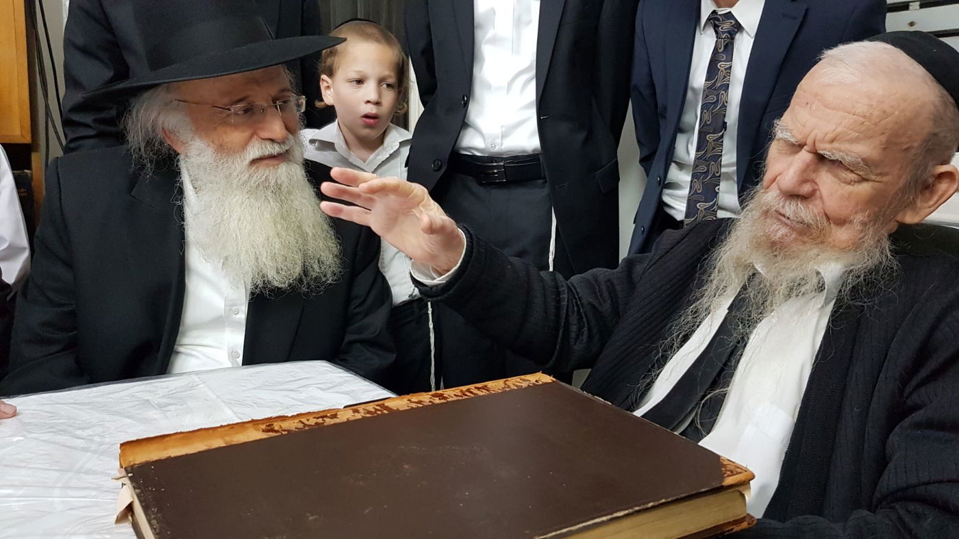 ראש ישיבת קרית מלאכי בביקור חג של הגרי"ג אדלשטיין