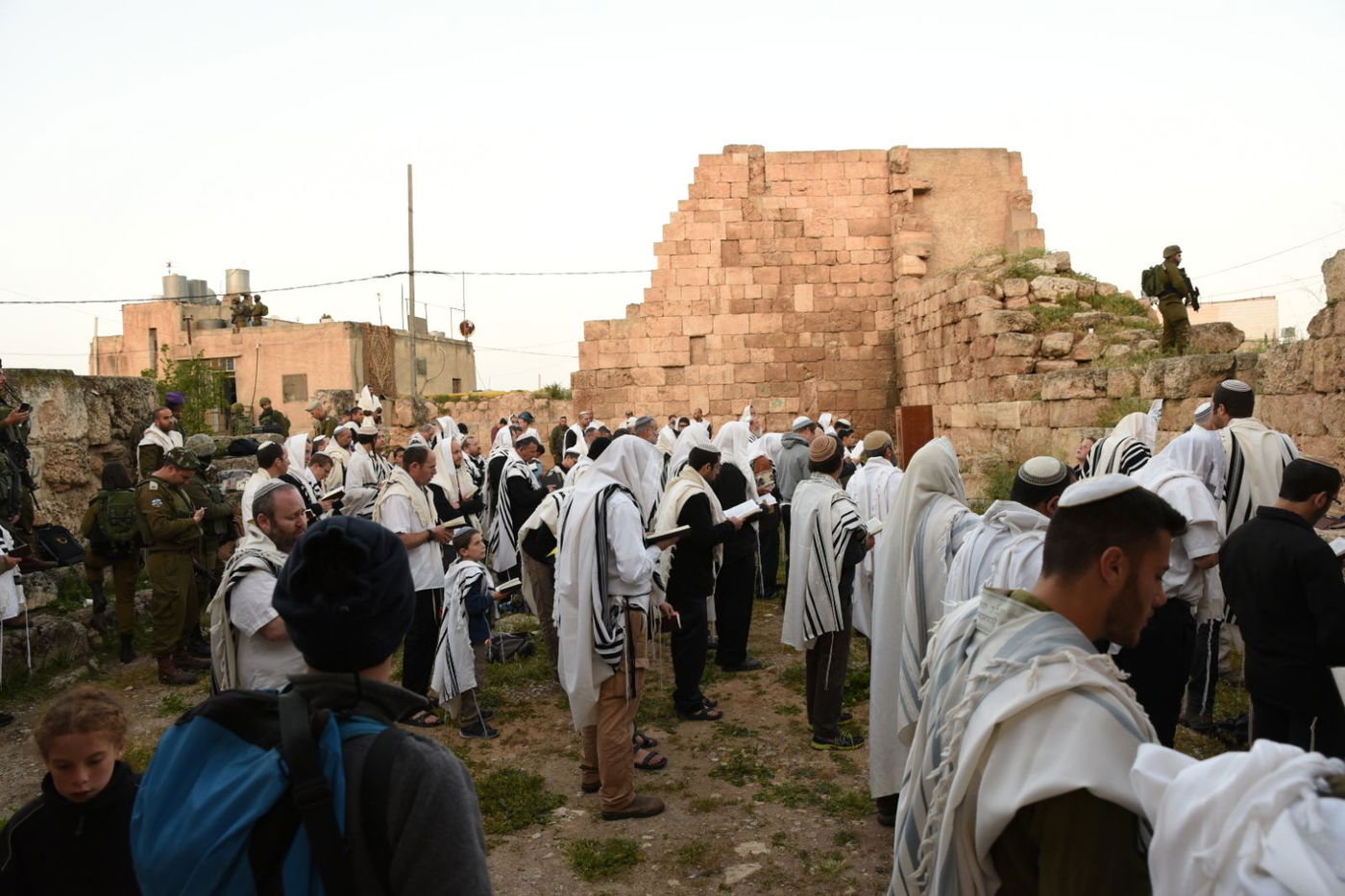 אחרי 4 שנים: תפילה בבית הכנסת העתיק