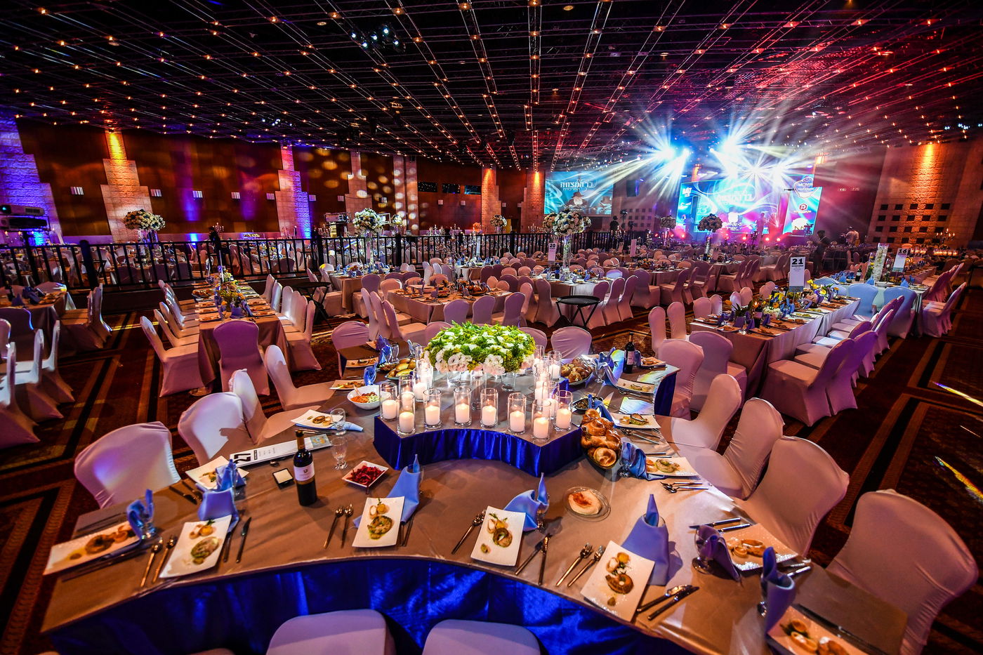 איך מפיקים בר מצווה יוקרתית ל-120 נערים?