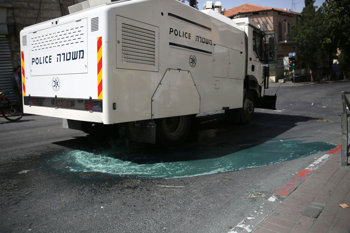 צפו: הפגנות סוערות בירושלים ובבית שמש נגד נתיחת גופת הפעוט