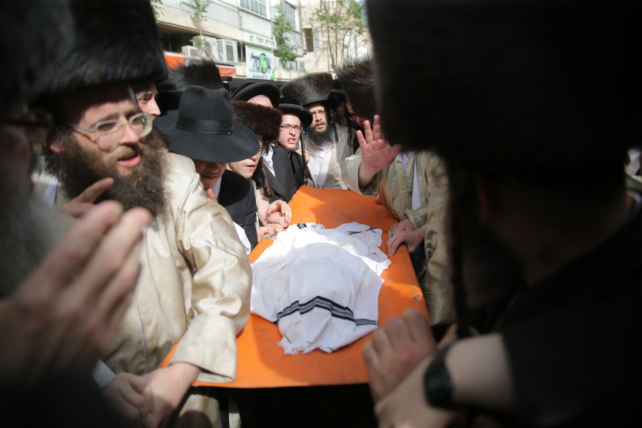 תיעוד מסכם: הלווית הפעוט החרדי בי-ם