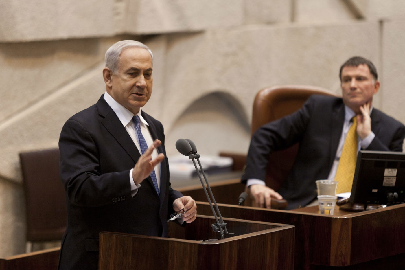 בנימין נתניהו ויולי אדלשטיין