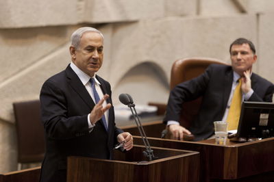 בנימין נתניהו ויולי אדלשטיין