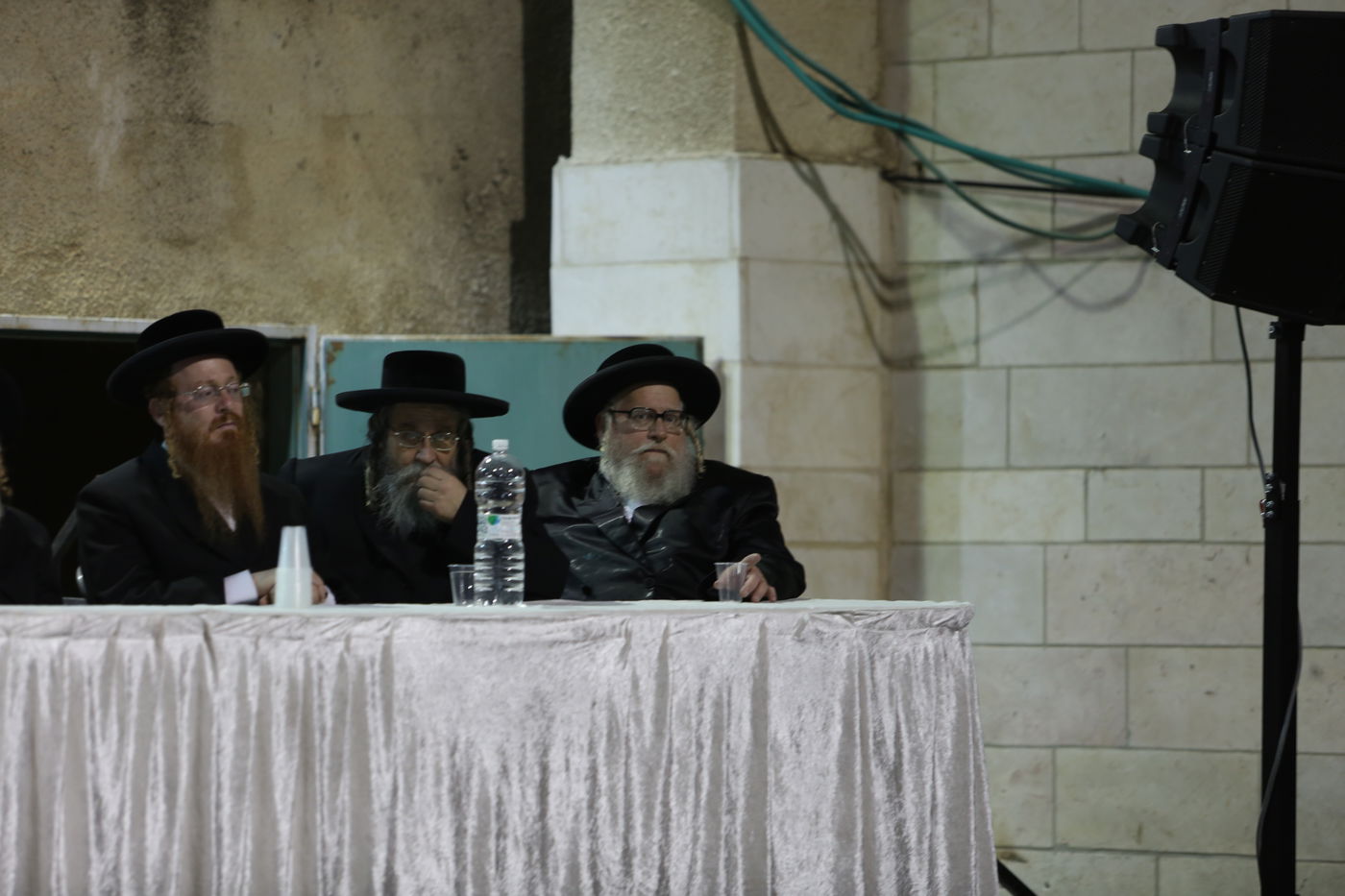 אנשי היישוב הישן בכנס נגד קמפוס שטראוס