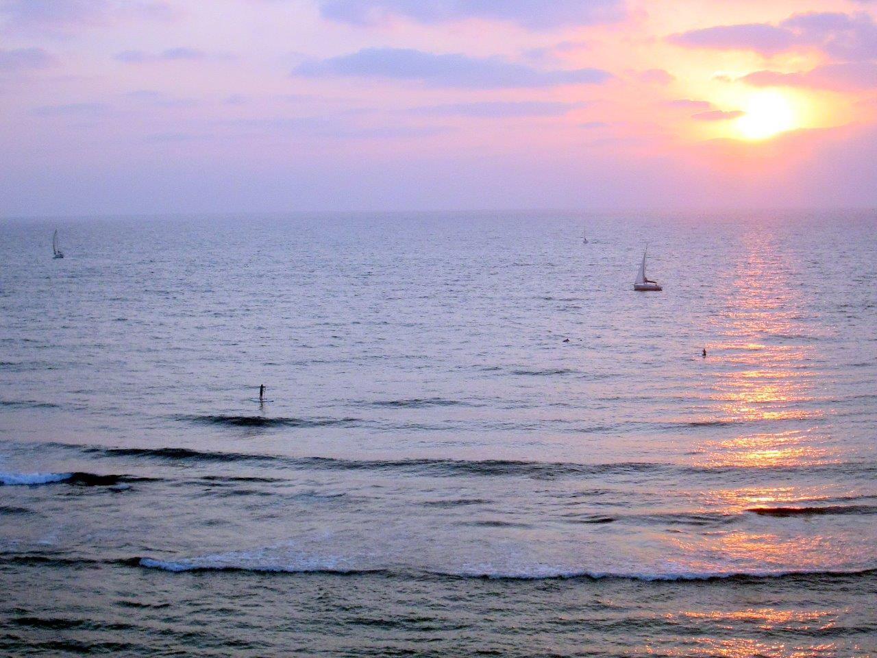 טיול לחופי תל אביב דרך עדשת המצלמה