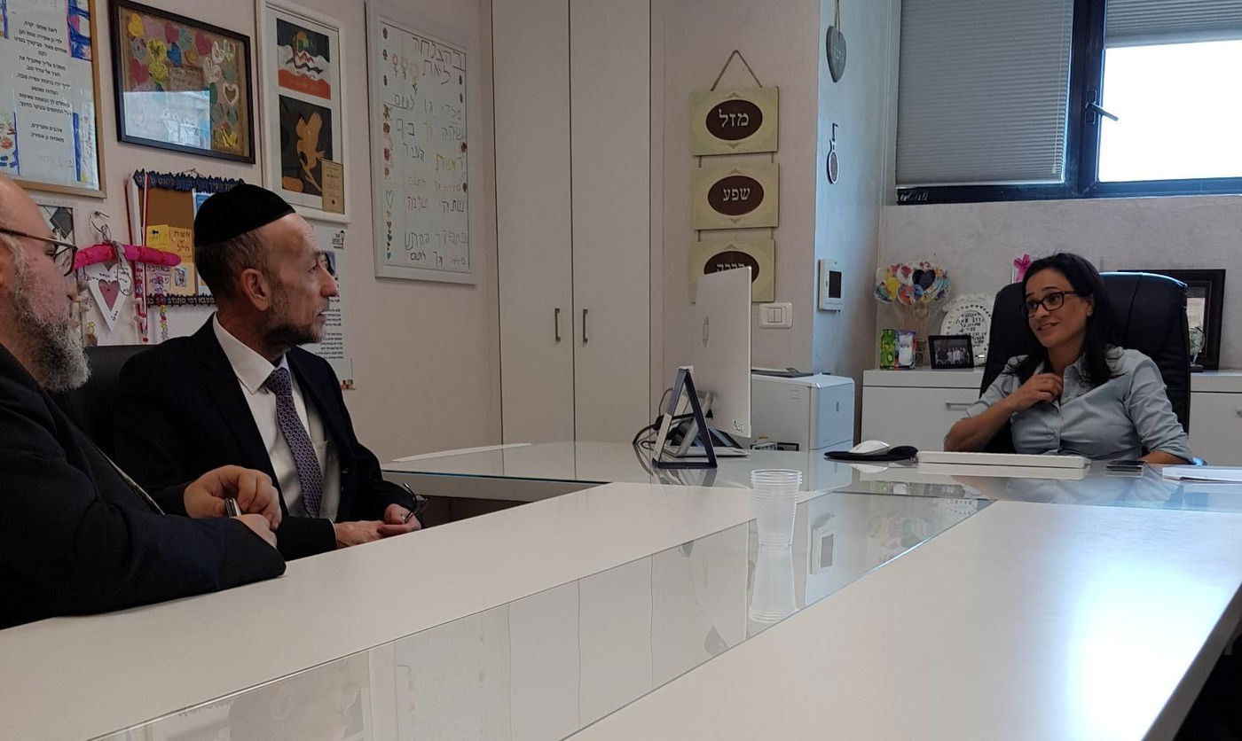 ח"כ אורי מקלב בפגישה עם שוחט, השבוע