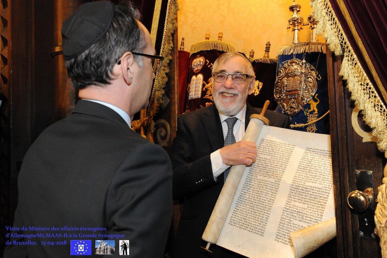 הרב גיגי עם שר החוץ הגרמני בבריסל
