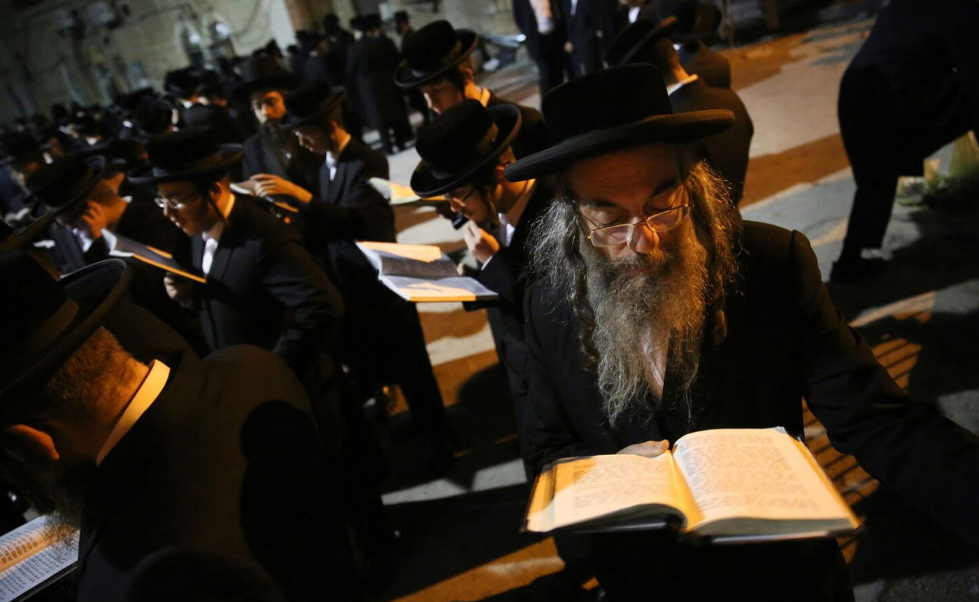 "קיבל את הייסורים באהבה": מאות בלווית האברך