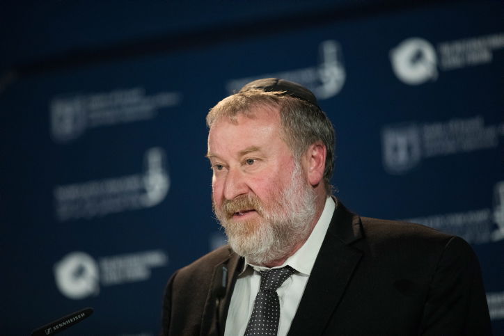 אביחי מנדללביט