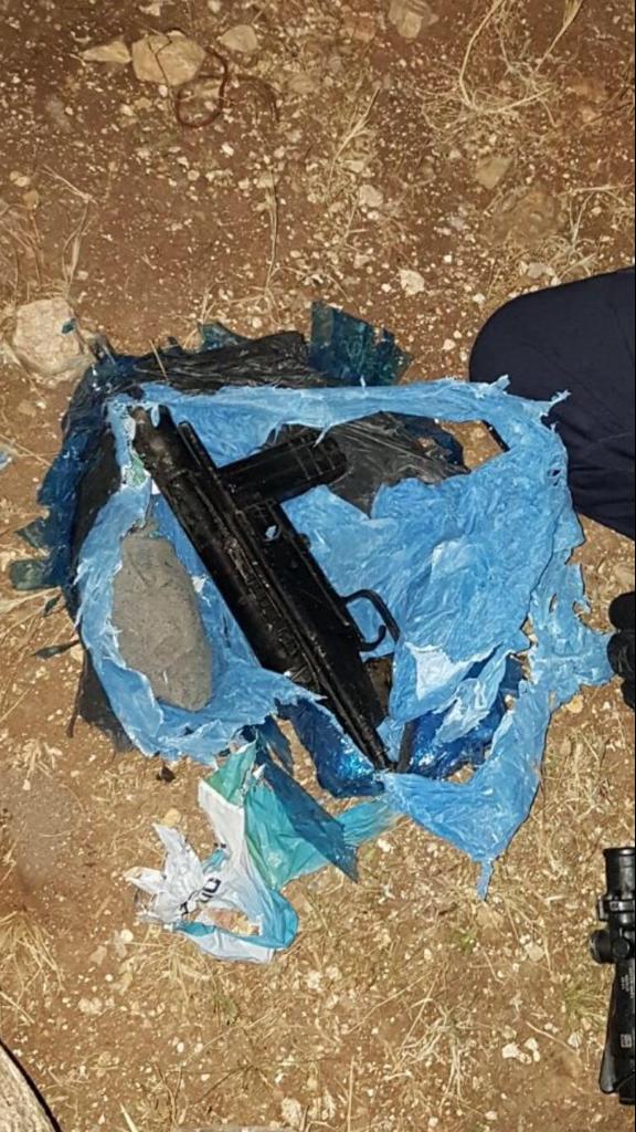 מאבק בטרור עממי:  מעצר מבוקשים ותפיסת נשק