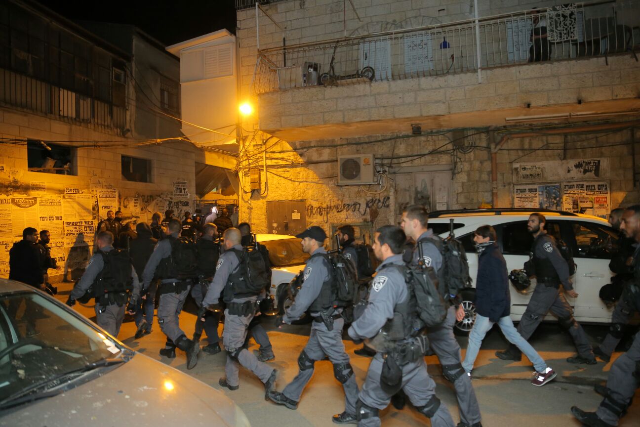 גל מעצרים בשכונת מאה שערים; 4 נעצרו בהם נער בן 14