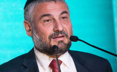 משה אבוטבול. יזכה לתמיכת דגל?