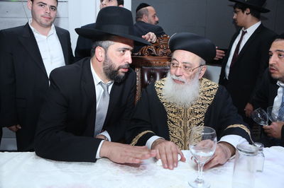 הרב אליהו עמאר לצד אביו הראשל"צ