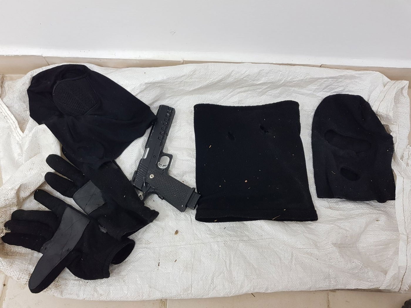 כתב אישום: שניים שדדו תחנות דלק בצפון