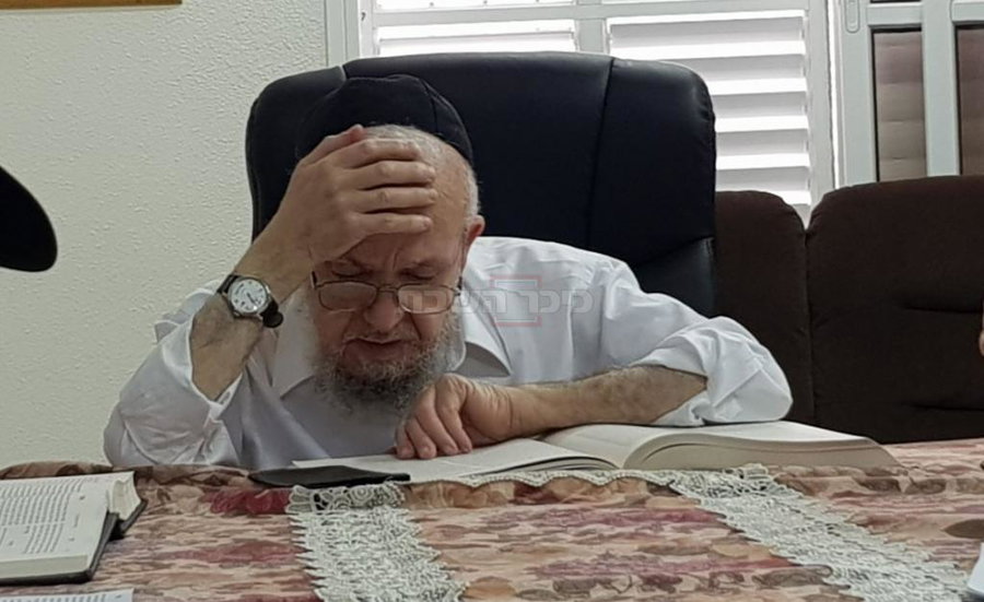 הגר"מ מאזוז בשיעור,