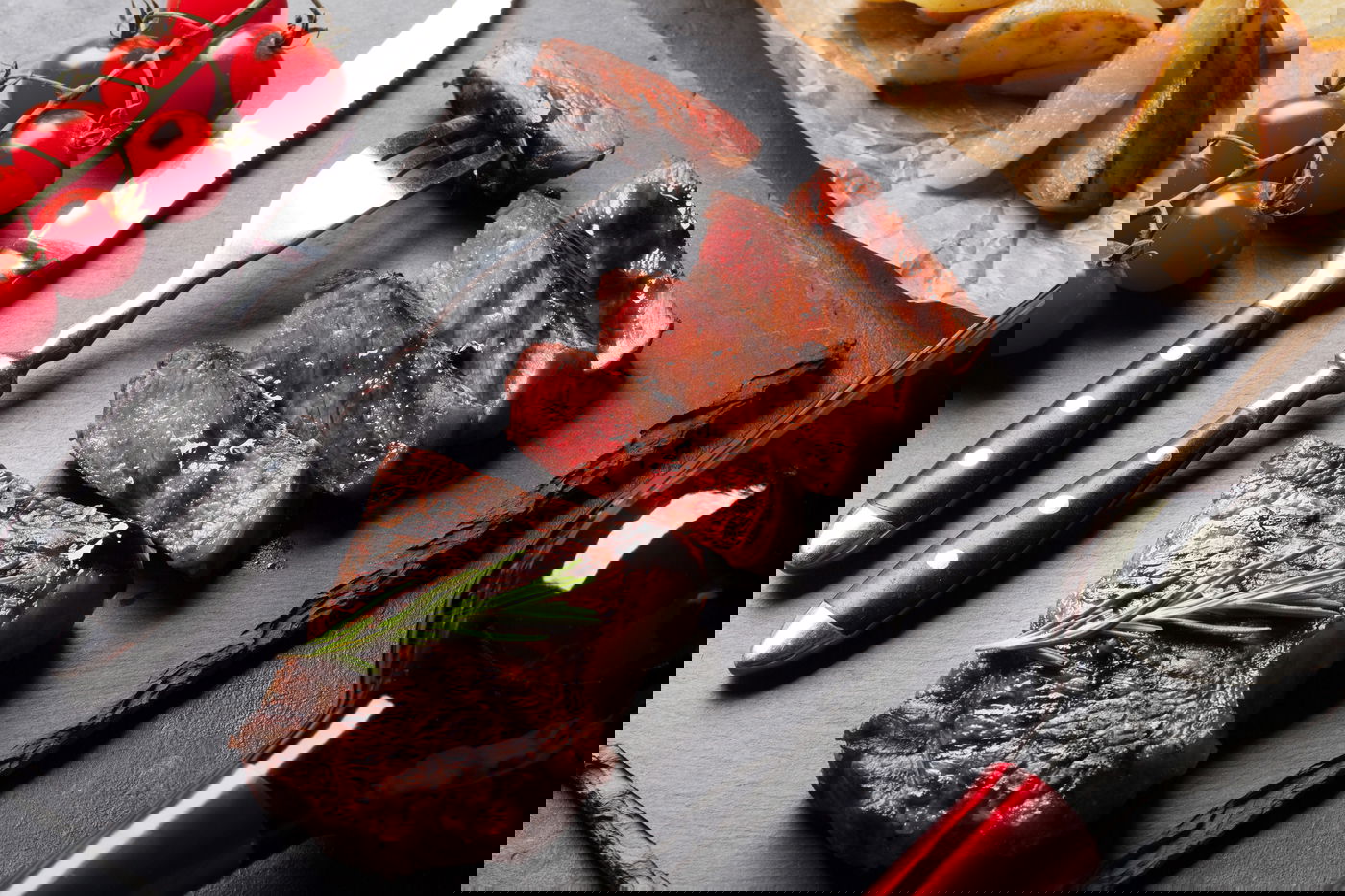 חגיגת בשר במסעדת אנטריקוט.